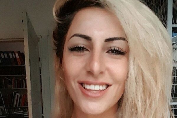 Sa samo 23 godine ova lepotica je UBILA preko 100 TERORISTA! Sada joj je glava ucenjena na MILION DOLARA! (FOTO)