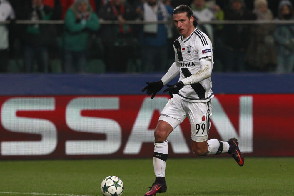 UBICA! Aleksandar Prijović dao totalnu anesteziju fudbalerima Olimpijakosa! (VIDEO)