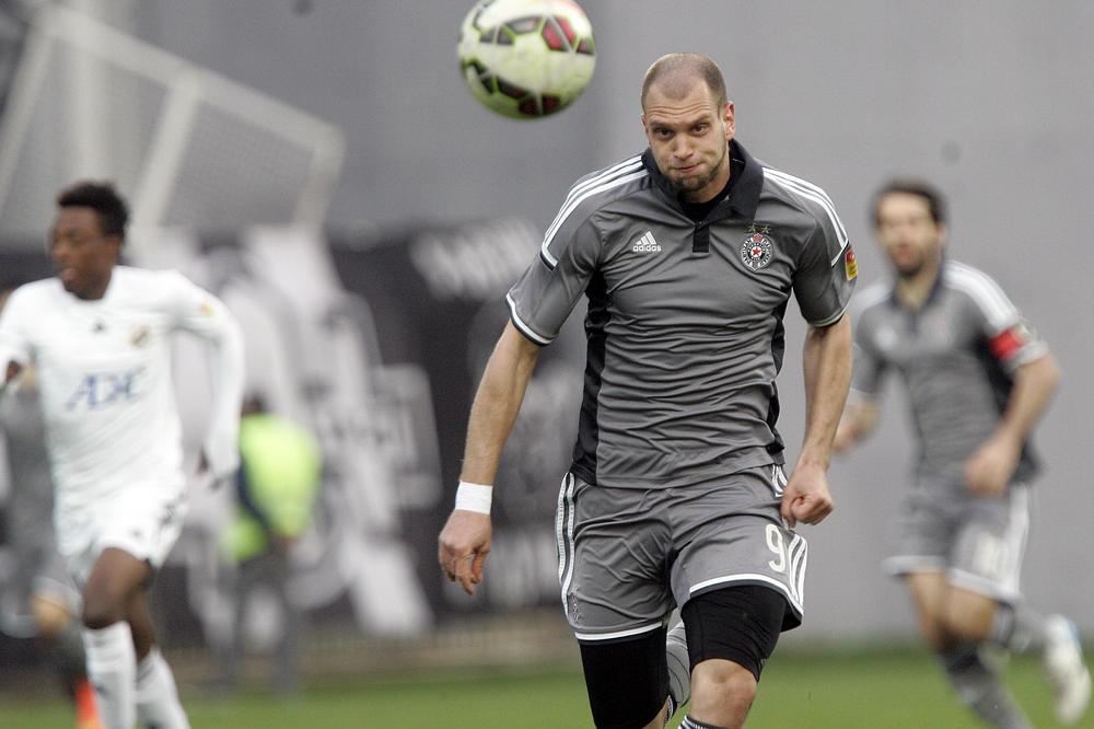 NEKADAŠNJI PRVOTIMAC PARTIZANA SE BRINE ZA FUDBAL: Šta se ovo dešava, jedan Junajted igra bez napadača!