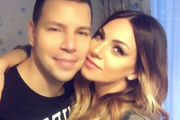 PRVE FOTKE MALOG VUJADINA! Ivana i Petar prvi put predstavili javnosti svog sina! (FOTO)