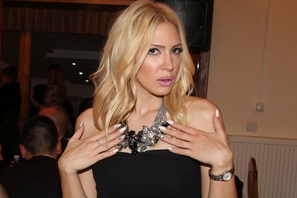 Milica iskreno ispričala SVE o svom detinjstvu: Majka me je podržavala u karijeri, ali OTAC...