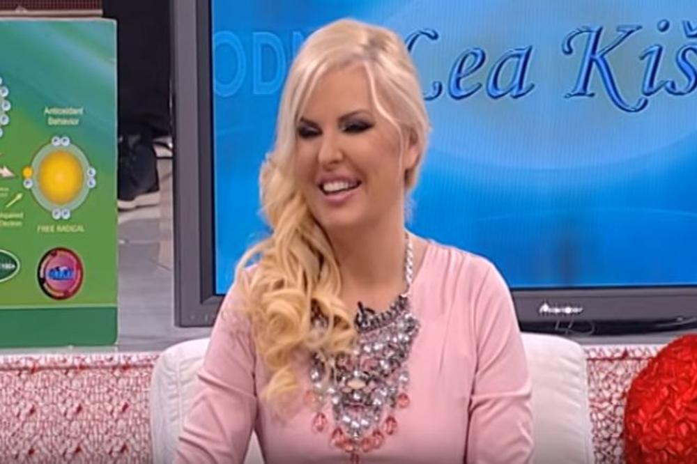 OVAKO IZGLEDA PRESKUPA VILA U KOJOJ ŽIVI LEA KIŠ! Dvorište je kao iz bajke, a unutrašnjost pršti od luksuza