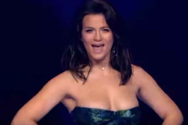ONA BAŠ ŽELI DA SE PIŠE O NJENIM GRUDIMA NON STOP: Milici Pavlović sevnulo SVE u emisiji, bez BLAMA (FOTO)