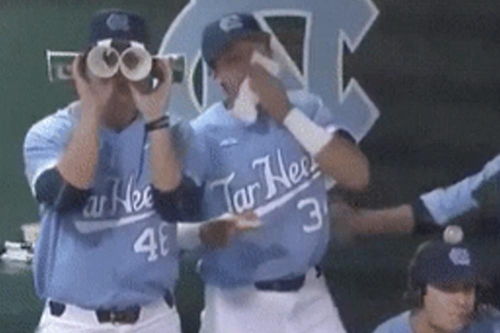 Kad DUGO GREJEŠ KLUPU za rezerve, onda nije čudo ŠTO POBRLJAVIŠ! (VIDEO)