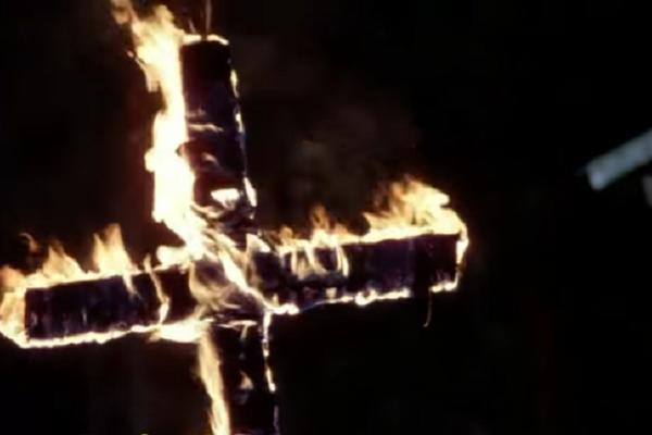 SAČMAROM U GLAVU: Lider Kju Kluks klana ubijen blizu Beograda! (VIDEO)