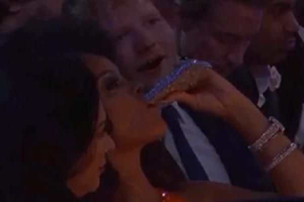 NAPILA SE KAO STOKA, PA SE IZBLAMIRALA: Rijanu će ovo obeležiti za ceo život! (FOTO) (VIDEO)