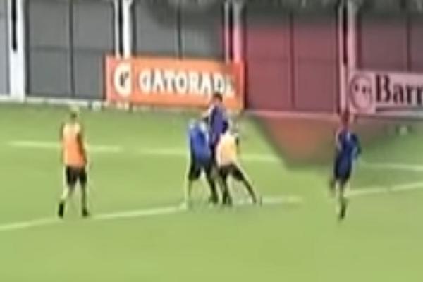 Dan zaljubljenih na argentinski način: Opšta šorka na treningu Boke! Umalo da bude i krvi! (VIDEO)