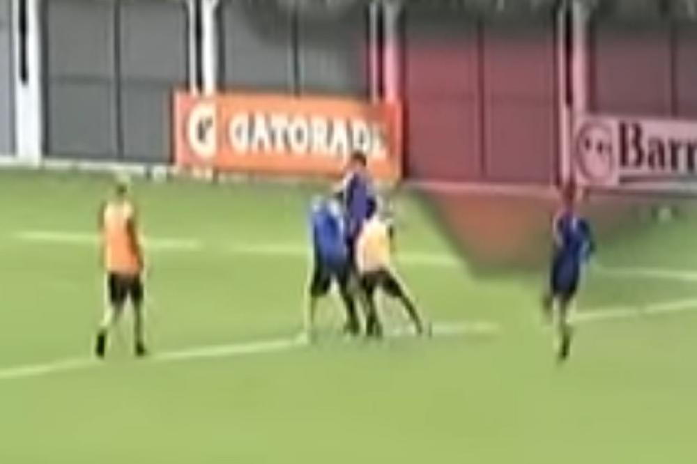 Dan zaljubljenih na argentinski način: Opšta šorka na treningu Boke! Umalo da bude i krvi! (VIDEO)