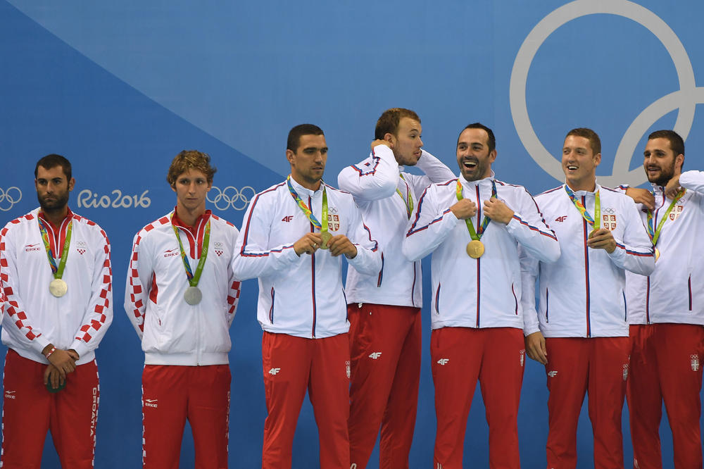 Delfini kreću na pripreme! Savić poveo 18 igrača, nekolicina ostala u Beogradu sa Vujasinovićem!