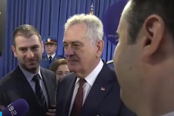 BOŽE ZDRAVLJA! Zagonetan odgovor NIKOLIĆA na pitanje je li odustao od kandidature (VIDEO)