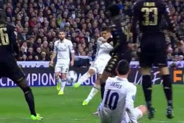 Ovo nije gol, ovo je doktorska disertacija! Kazemiro je naš favorit za Puškaša! (VIDEO)