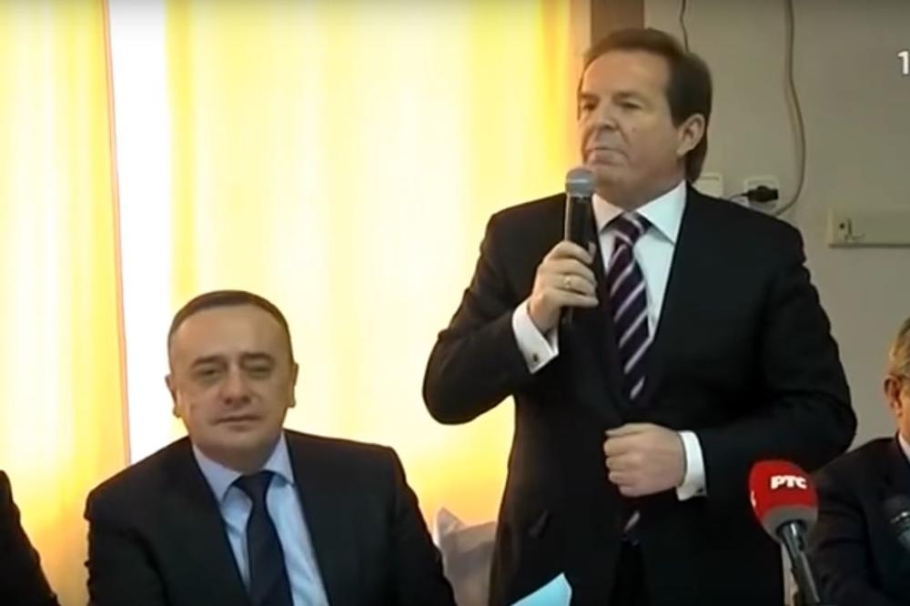 NA PRAZNIK IMAMO SRPSKOG SINA KANDIDATA ZA PREDSEDNIKA: Pogledajte kako je Karić ishvalio Vučića! (VIDEO)