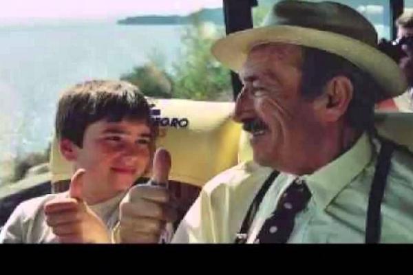 STAJAO JE RAME UZ RAME SA NAJVEĆIM IMENIMA SRPSKOG GLUMIŠTA: Mali Nikola iz filma Tango Argentino sada je...