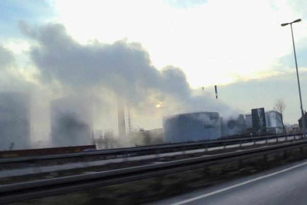 OTROVNA ISPARENJA NAD GRADOM! Drama zbog curenja u nemačkoj fabrici hemikalija! (FOTO) (VIDEO)