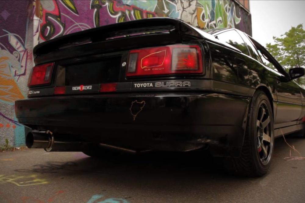 Oduvek ste sanjali SUPERSPORTISTU U SVOJOJ GARAŽI? Ovo je prilika da TAJ SAN OSTVARITE! (FOTO) (VIDEO)