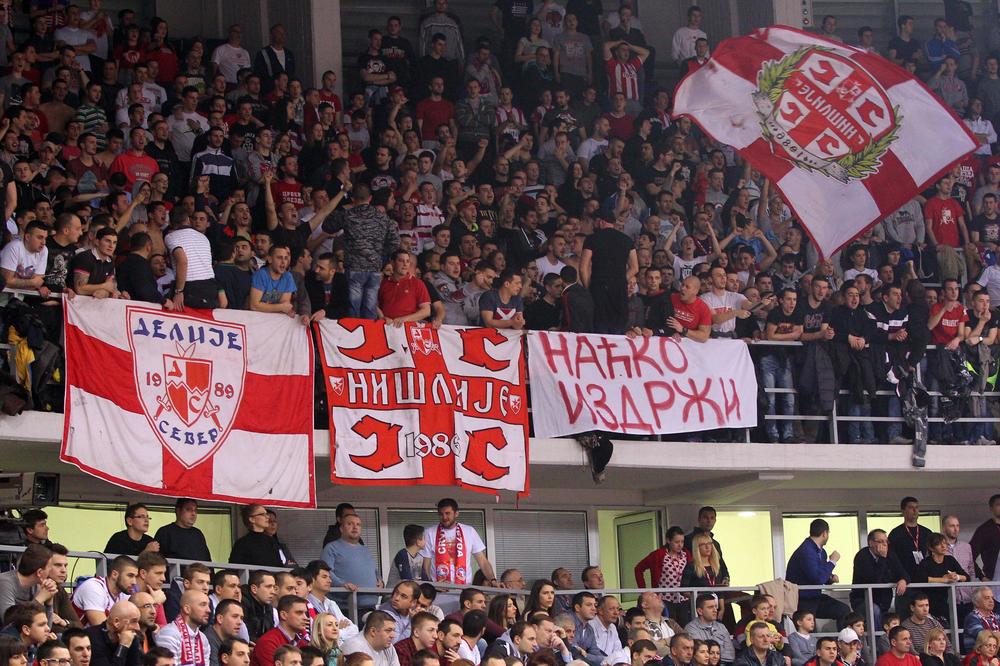 OVO JE LUDNICA: Šta to leti po Čairu, a nisu golubovi iz Hale Pionir? (VIDEO)