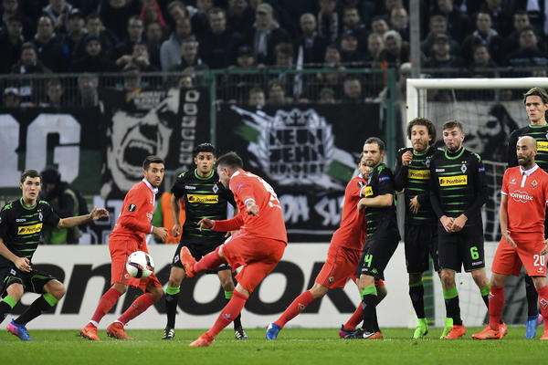 DOVIĐENJA, MIHO! Novi klinac je stigao u kraj! Ovakav slobodnjak dugo nije viđen! (VIDEO)