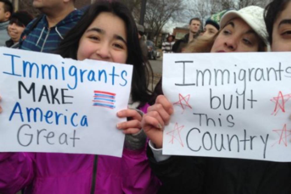 IMIGRANTI U SAD IZAŠLI NA ULICE! Ne rade, ne idu u školu, ne troše novac (FOTO)