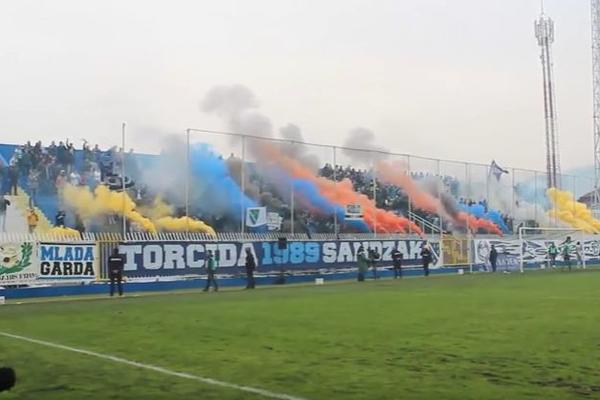 Nezapamćeni skandal: Navijači Novog Pazara zviždali tokom minuta ćutanja!