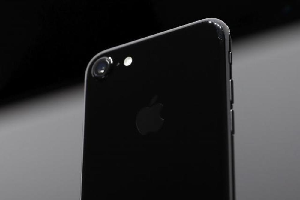 APPLE OTKRIO najveću novinu koju će da donese NOVI iPHONE
