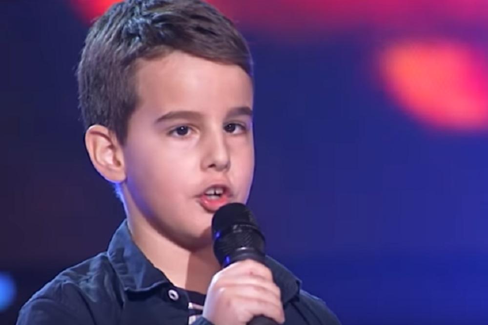 RAZORUŽAO PUBLIKU: Preslatki Komnen će vas ostaviti bez daha! (FOTO) (VIDEO)