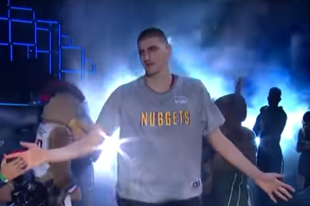 MAGIJA! Teo, šta ćeš ti u NBA, kada je Jokić već tamo! Pogledajte kako je pravio decu Amerima na Ol staru! (VIDEO)
