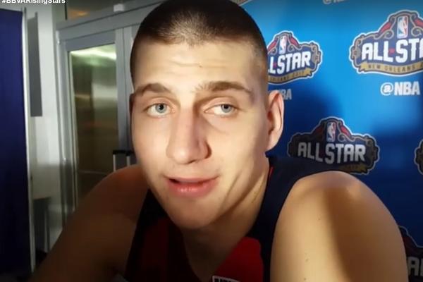 Ma, ko šiša ove Amerikance? Jokić dobio pitanje od novinara, a onda je oduševio celu Srbiju! (VIDEO)