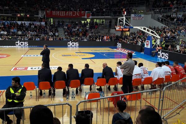 Iako Zvezda gazi FMP, Dejan Radonjić je besneo na Dženkinsa kao nikada do sada! (FOTO)