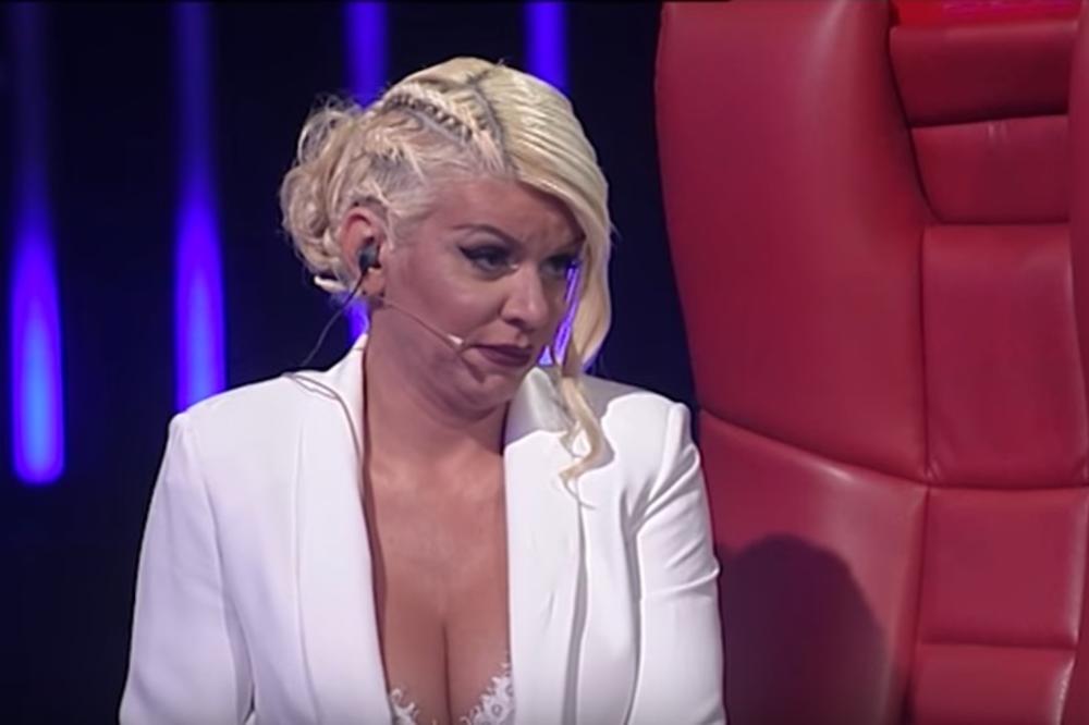 ZGADILA JE ŽIVOT FANOVIMA: Dara okačila seksi fotku, a svi je isprozivali najstrašnije! (FOTO)