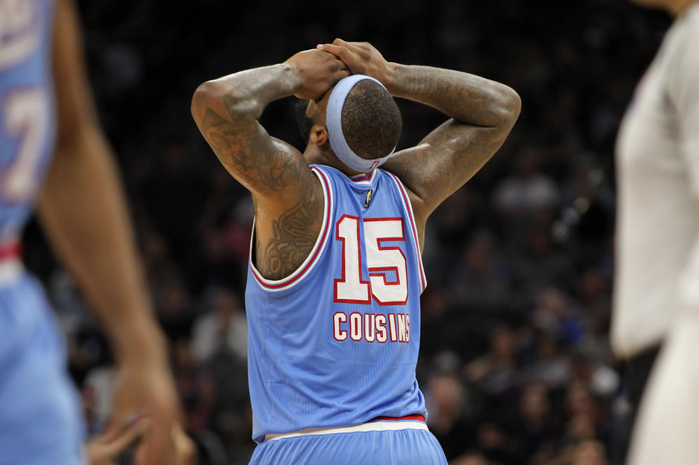 KAZINS NA IVICI SUZA: Njegov oproštajni govor je izazvao reakciju čak i Stefa Karija! (VIDEO)