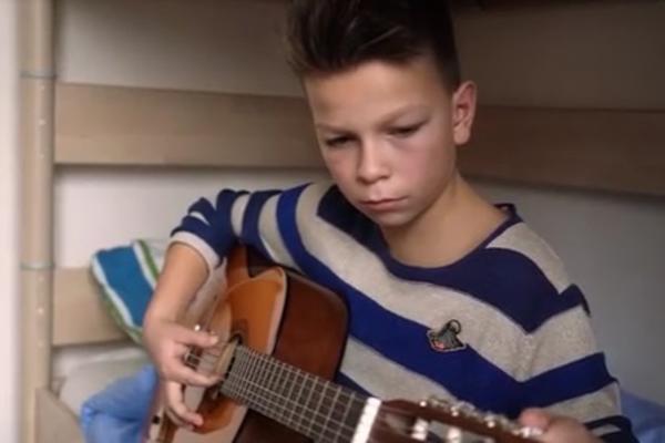 Ovaj SRPSKI DEČAK je zvezda u NEMAČKOJ, a tetka mu je naša POZNATA PEVAČICA! (VIDEO)