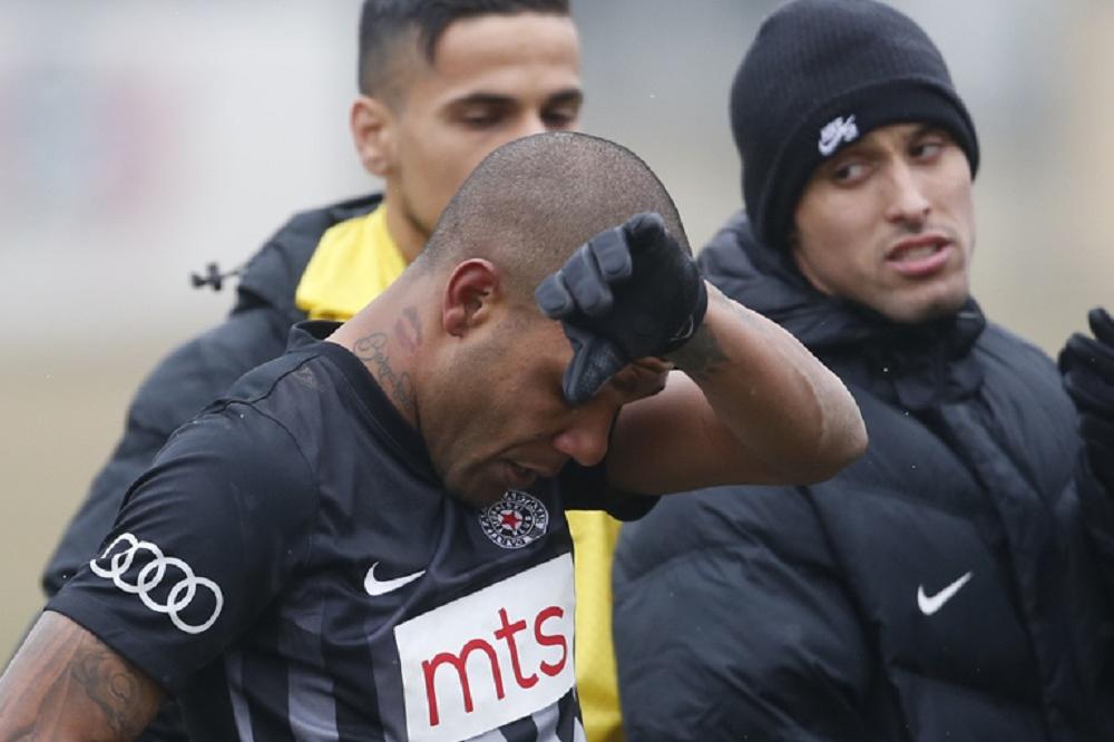 TU JE DOŽIVEO NAJVEĆE PONIŽENJE U ŽIVOTU: Šta to ima Everton da kaže pred meč na Banjici protiv Rada?! (VIDEO)