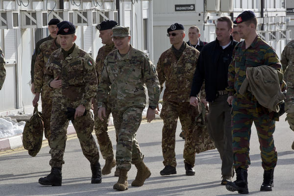 VRHOVNI KOMANDANT NATO ZA EVROPU: Za mir na Kosovu važni dijalog i poštovanje rezolucije 1244!