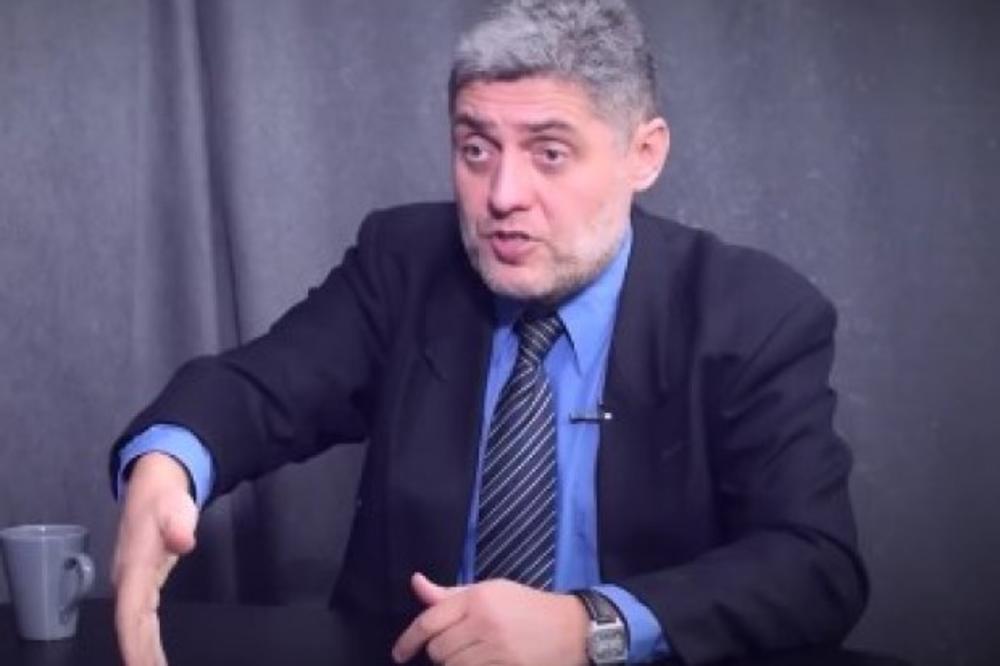 MIROLJUB OPET ŠOKIRA: Šta mislite, šta bi radio sa STARLETAMA? Imaju samo 3 opcije...