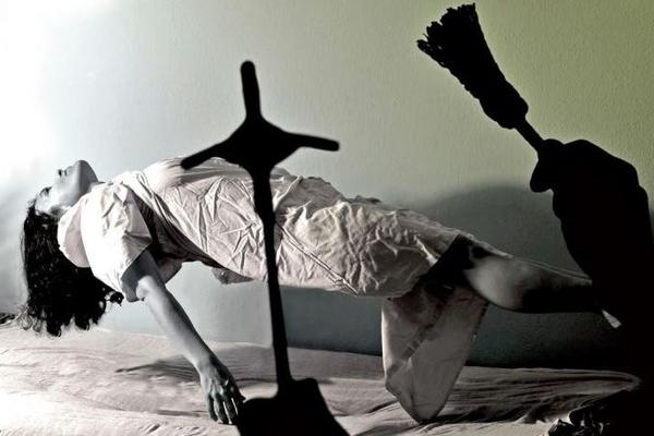 ISTERIVANJE ĐAVOLA U SRBIJI: Evo šta rade lovci na demone i zašto se o tome ćuti!