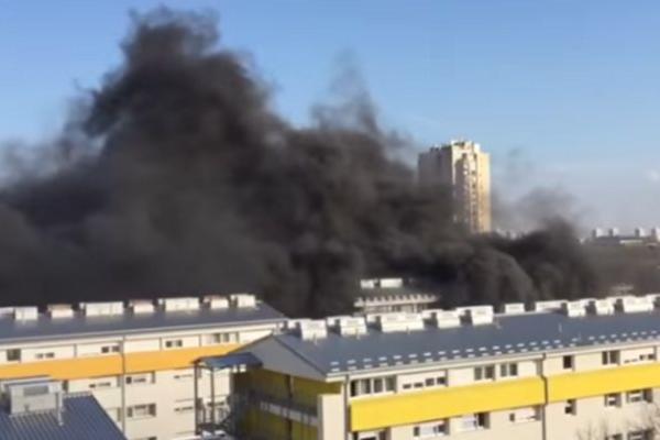 Izbio POŽAR u Studentskom domu! Studenti evakuisani, troje povređeno! (VIDEO)