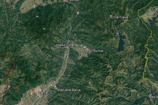 AUTOBUS PUN SRPSKIH VOJNIKA SLETEO S PUTA: Ima mnogo povređenih!