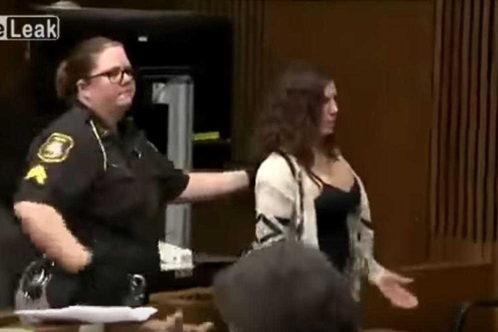 KAKO JE NIJE SRAMOTA? Njena ćerka je pijana ubila oca petoro dece, a ona se na sudu rugala porodici žrtve! (VIDEO)