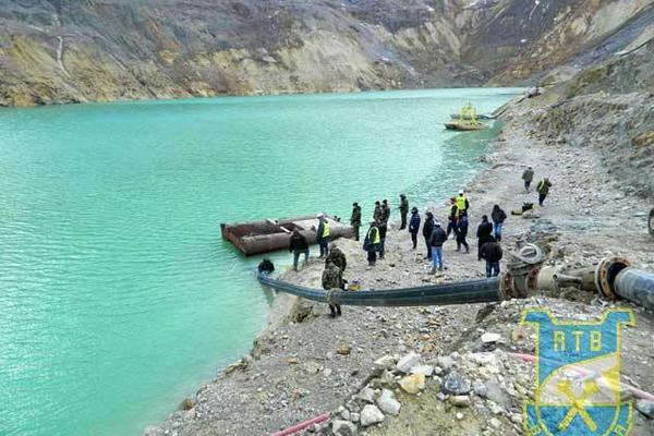 CUNAMI U MAJDANPEKU PROGUTAO RUDARA: Talas ga je ubio u sekundi! (FOTO)