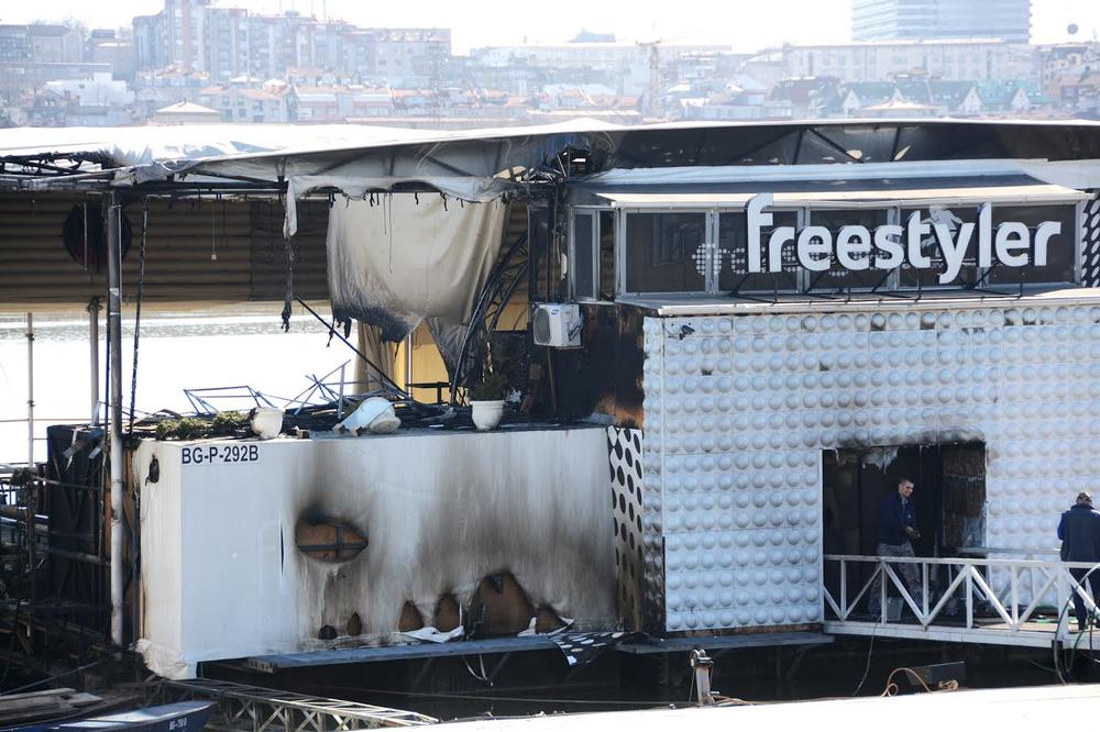 KAKO JE JEDAN OD NAJPOPULARNIJIH BG SPLAVOVA POSTAO ZGARIŠTE! Pogledajte šta je ostalo od Fristajlera (FOTO)