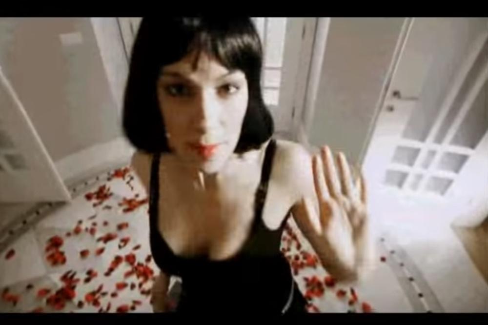 BILA JE SA SKAJ VIKLEROM, POKUŠALA DA SE UBIJE, A SADA JE GLUMICA: Udala se samo nekoliko nedelja nakon PROSIDBE