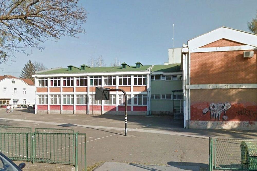 HOROR U KRALJEVU! Pao krov škole u kojoj je bilo 350 učenika!