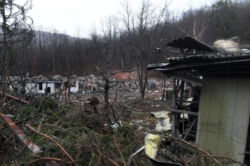 TROJICA NESTALIH IZ KRAGUJEVCA PRONAĐENI MRTVI: Beživotna tela radnika ležala su među ruševinama!