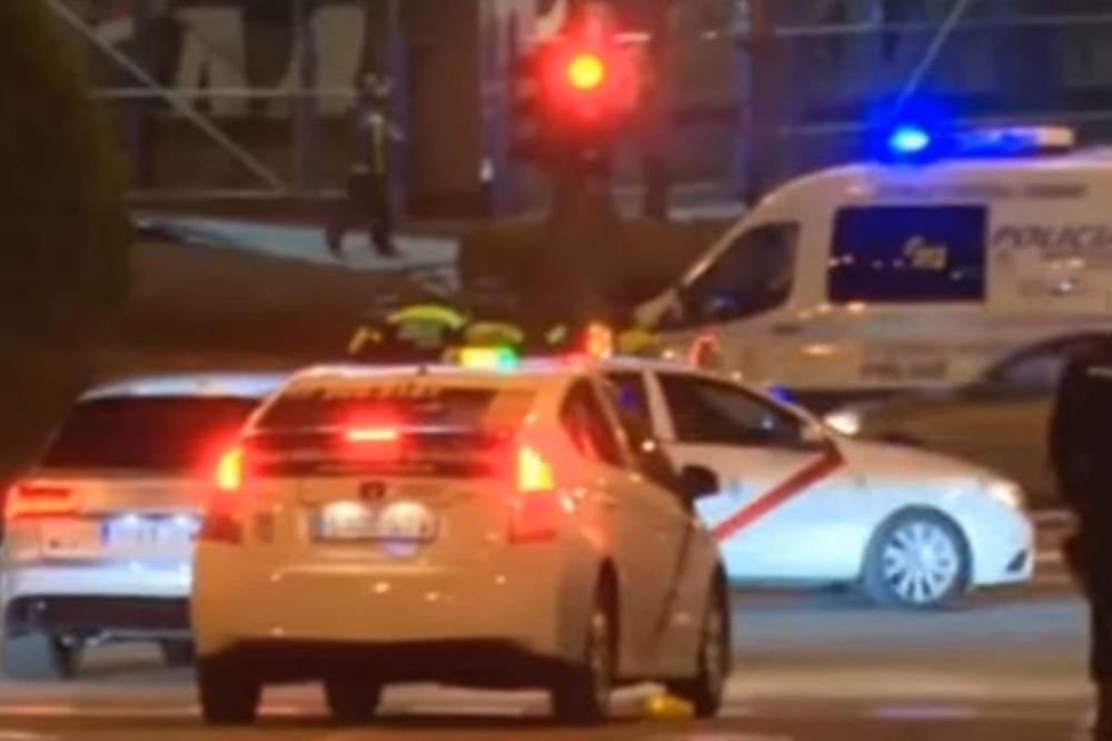 MOGAO JE DA UBIJE I SEBE I NEKOG DRUGOG: Bahati Ronaldo prošao na crveno pred očima policije i nikom ništa! (VIDEO)