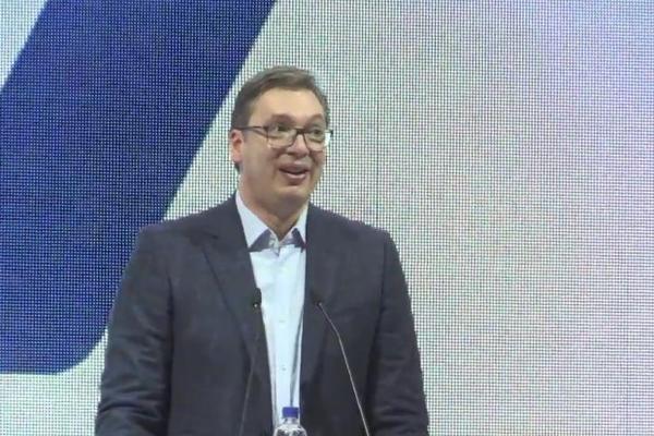 SNS SKUPLJA POTPISE ZA VUČIĆEVU KANDIDATURU: Mali, Stefanović, Kuburović dali svoj doprinos!