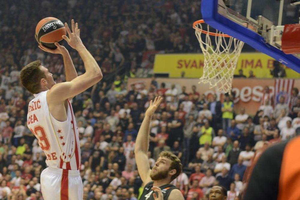 Još par koraka, i Zvezdin san postaje java! Bamberg nije imao šta da traži u Pioniru! (FOTO) (VIDEO)