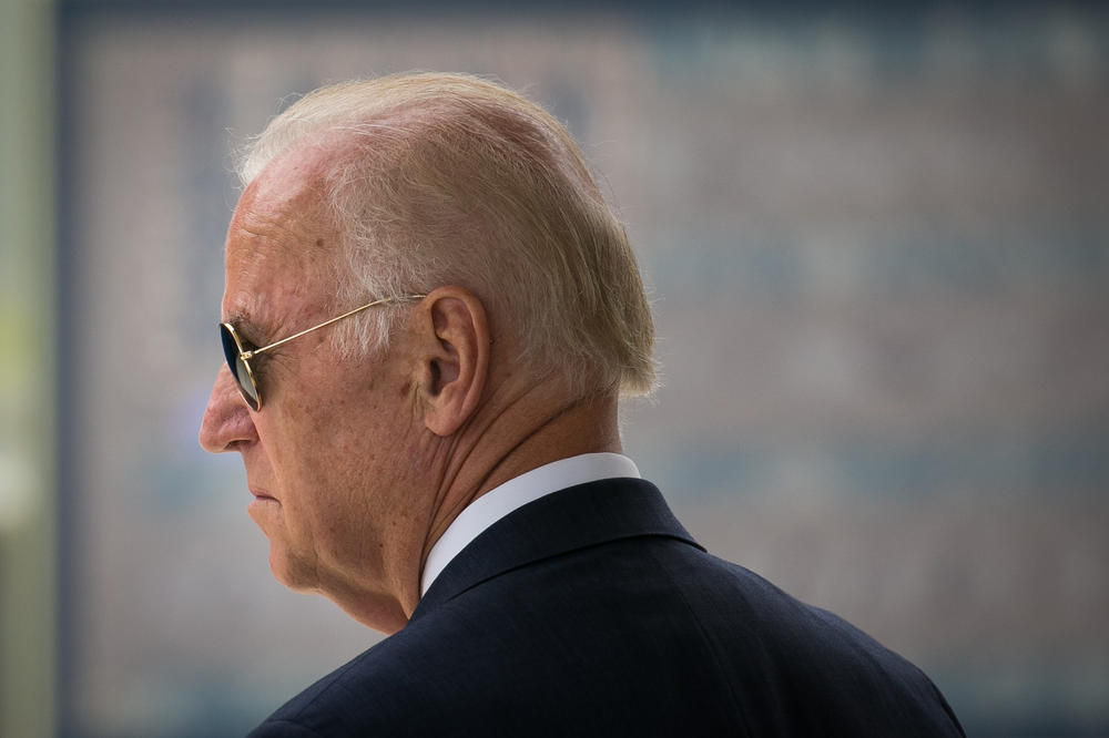 Šta se OVDE dešava? Udovica pokojnog Bajdenovog sina u vezi sa njegovim bratom!