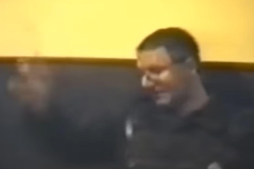 IMA DA STRELJAM SVAKOGA KO TRAŽI SRPSKU ARMIJU: Ovako je Šešelj urlao na vojnike u ratu! (VIDEO)