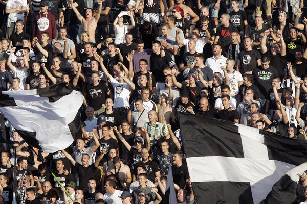 Grobari upali na trening Partizana! Scena koja je usledila retka je čak i za srpske prilike! (VIDEO)