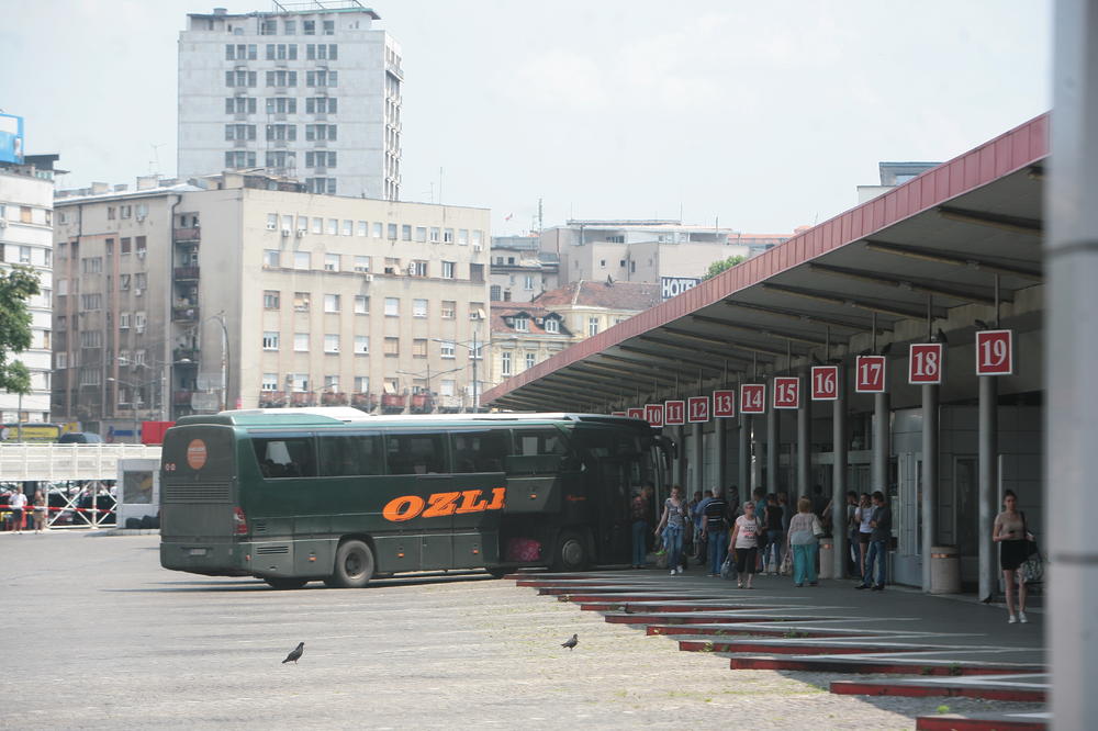 PRAVILA ZA AUTOBUSE I AUTOMOBILE: Ako planirate u Grčku, ovo su novine za VOŽNJU